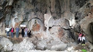 Mağara kilise, kaçak kazılarla talan edildi