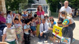Minikler atıkları sanata dönüştürdü