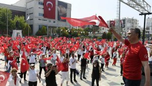 Muratpaşa'da kutlamalar sabah sporuyla başladı