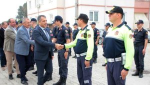 Serik'te protokol vatandaşla bayramlaştı