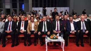 TOBB Başkanı: Dünyanın en değerli arazisi cep telefonu ekranları