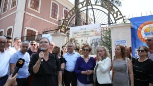 Antalya Lisesi mezunlarından tarihi bina eylemi