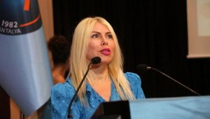 AÜ'de uluslararası öğrencilerden Türkçe gösteri