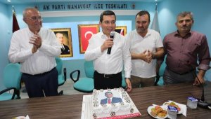 Başkan Tütüncü'ye doğum günü sürprizi