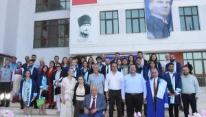 Demre Dr. Hasan Ünal Meslek Yüksek Okulu'nda mezuniyet heyecanı