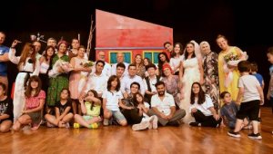 KBT'nin Tiyatro Atölyesi'nde muhteşem oyun