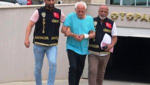 Kiracının bıçakladığı yönetici kurtarılamadı