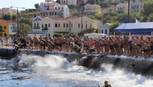 Meis Adası'ndan Kaş'a 7,1 kilometrelik kulaç