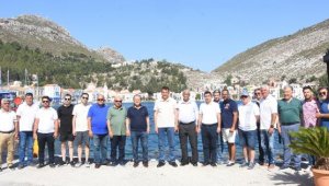 Meisliler, tekne ücreti nedeniyle Kaş'a gelememekten dertli