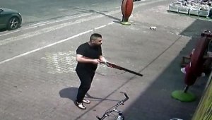 Tüfekli saldırgan: Ucuz ekmek satmaması için uyardım, dinlemedi