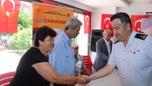 Tuğgeneral Özfidan huzurevinde babalar günü kutladı