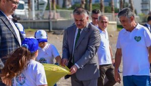 Vali Yazıcı, Konyaaltı Sahili'nde çevre temizliğine katıldı