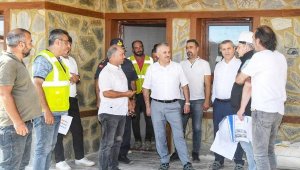 Vali Yazıcı, Manavgat'taki yangın konutlarını inceledi