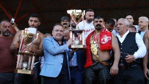 Altın kemer yine Antalya'da kaldı