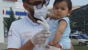 Ambulans helikopter, akrebin ısırdığı Göktuğ bebek için havalandı