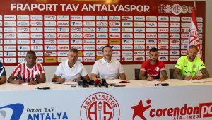 Antalyaspor'da Güray Vural, Fernando ve Boffin'in sözleşmeleri uzatıldı