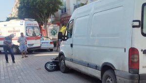 Demre'de trafik kazası: 2 yaralı