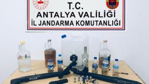 Manavgat'ta sahte alkol operasyonu
