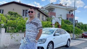 Otomobille çarpışan motosikletin sürücüsü ile yanındaki arkadaşı öldü