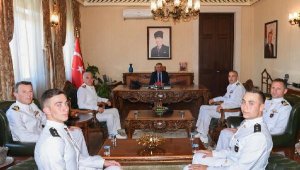 Vali Yazıcı, Deniz Harp Okulu öğrencilerini kabul etti