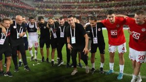 Antalyaspor'da Nuri Şahin ligde 8 takıma karşı galibiyet alamadı