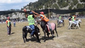Eşek üstünde Yörük futbolu