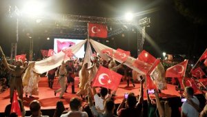 Konyaaltı'nda duygulandıran 'Zafer' kutlaması