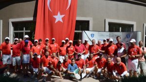 Zafer Bayramı Golf Turnuvası'nın şampiyonu Şehmuz Işık