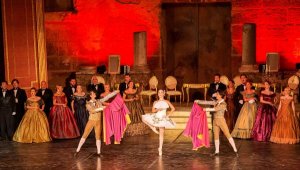 'La Traviata'ya alkış yağdı