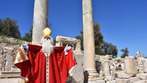 Alman Noel Baba Patara'da