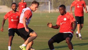 Antalyaspor'da 'milli ara' mesaisi
