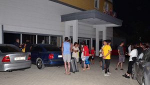 Borcu nedeniyle otelin elektriği kesildi; tatilciler işletmeye tepki gösterdi