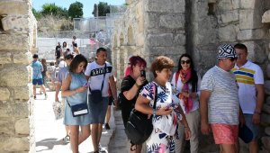Demre'deki ören yerlerine turist ilgisi