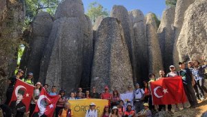 Doğa tutkunları 'Adam kayalar'ı fotoğrafladı