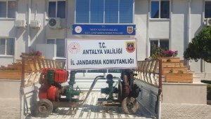Jandarma hırsızlık şüphelilerini yakaladı