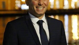 Kaş'ta zabıta memuru kalbine yenildi