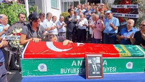 Kaş'ta zabıta memuru kalbine yenildi