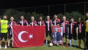 Zafer Bayramı'nı futbolla kutladılar