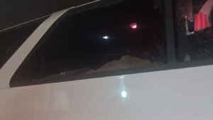 Akdeniz derbisinde taraftarlar birbirine girdi