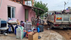 Aksu'da çöp ev temizlendi