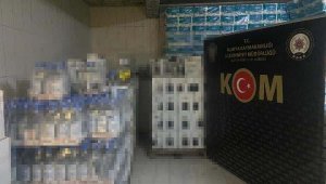 Antalya'da 3 bin 150 şişe sahte bandrollü içki ele geçirildi