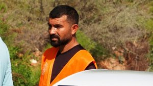 Antalya'da motosikletle kamyona çarpan Pınar öldü