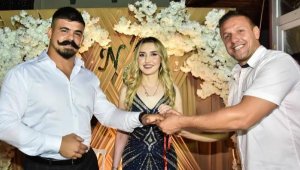 Başpehlivan Şimşek evliliğe ilk adımı attı
