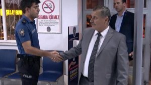 Emniyet Müdürü Çevik, gece polis merkezini denetleyip vatandaşlarla sohbet etti