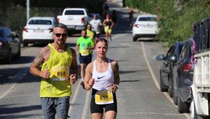 Kaş Yarı Maratonu'nda madalyalar Türk ve Rus sporcuların