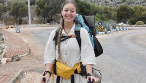 Rus turist, Likya Yolu'nu tek başına yürüyecek
