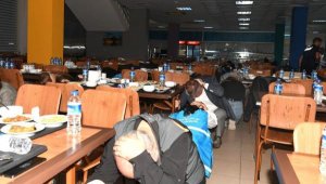 Antalya'da 'Çök- Kapan- Tutun' deprem anı tatbikatı