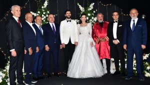 Bakan Çavuşoğlu nikah şahidi oldu