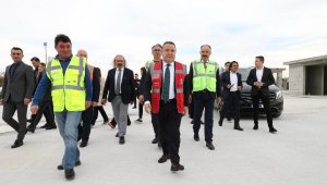 Başkan Böcek, Akdeniz Üniversitesi Katlı Otopark Projesi'ni inceledi
