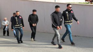 Polisten 'aranan' operasyonu; 73 gözaltı